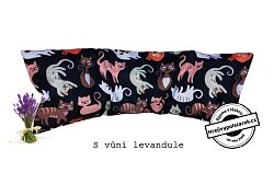 Nahřívací pohankovo / špaldový polštářek 50x18cm s levandulí kočičky na černé